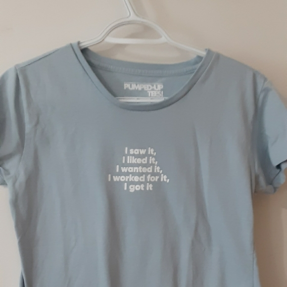 sky blue graphic tee - Penneshoppe - Picture 1 of 3